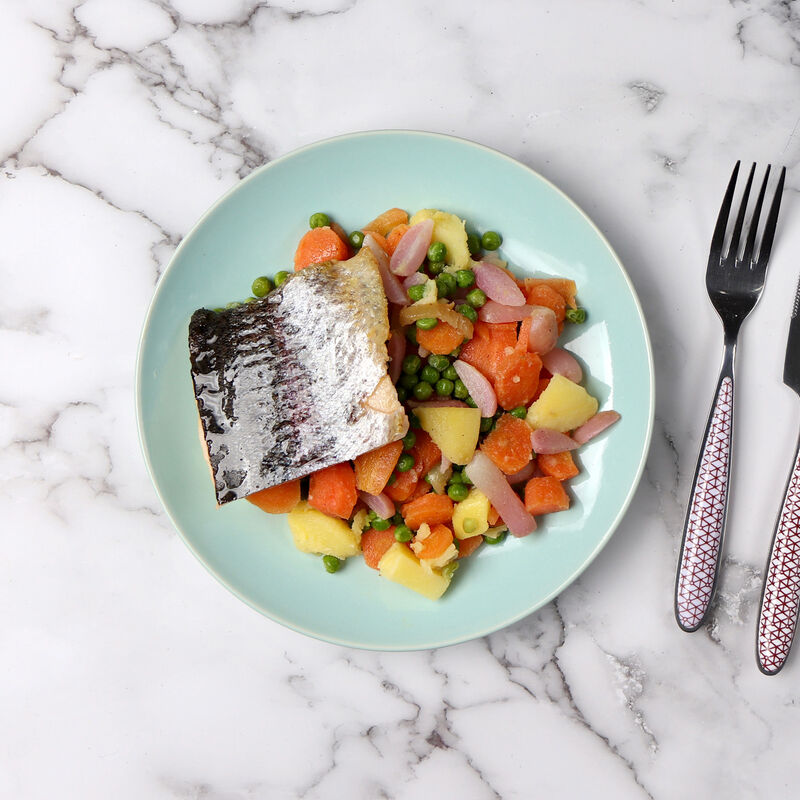 Filet de truite, petits pois et radis