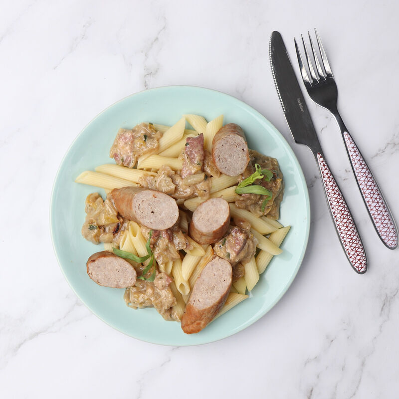 Pennes, saucisse, tombée d'endives au lard