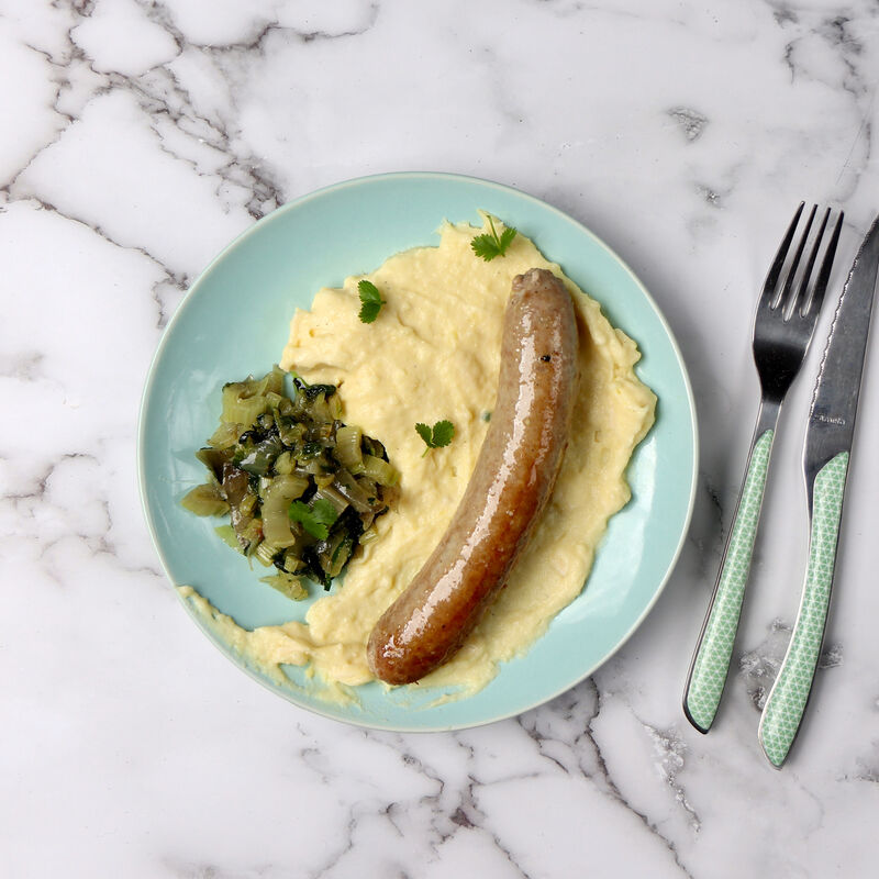 Saucisse, aligot à la tomme et tombée de blettes