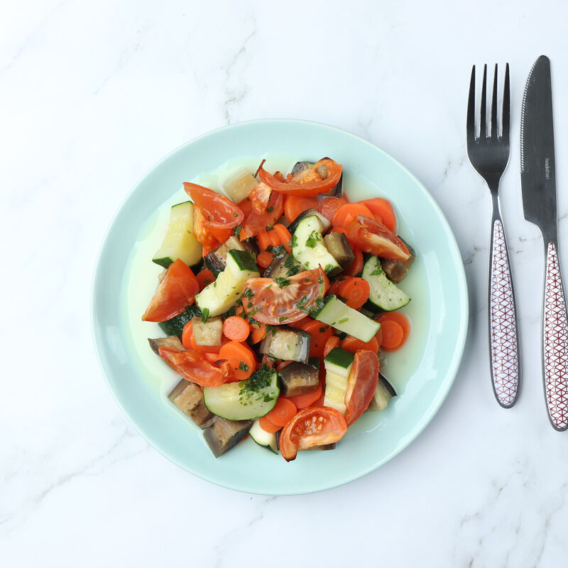 Wok de légumes retour du marché, bouillon asiatique